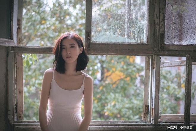 搞笑段子：上個(gè)月談了個(gè)對(duì)象今天第一次去她家里