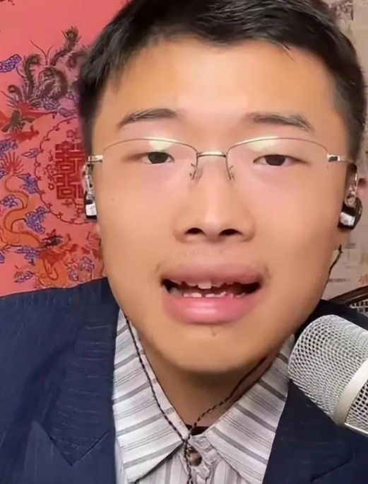 網紅郭有才泡沫散去之后以前飄得有多高如今摔得就有多慘(圖17)