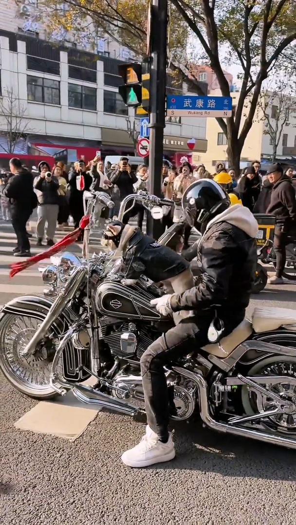 全網笑話的“滬爺炸街”炸出多少無知的“新式少爺”(圖14)