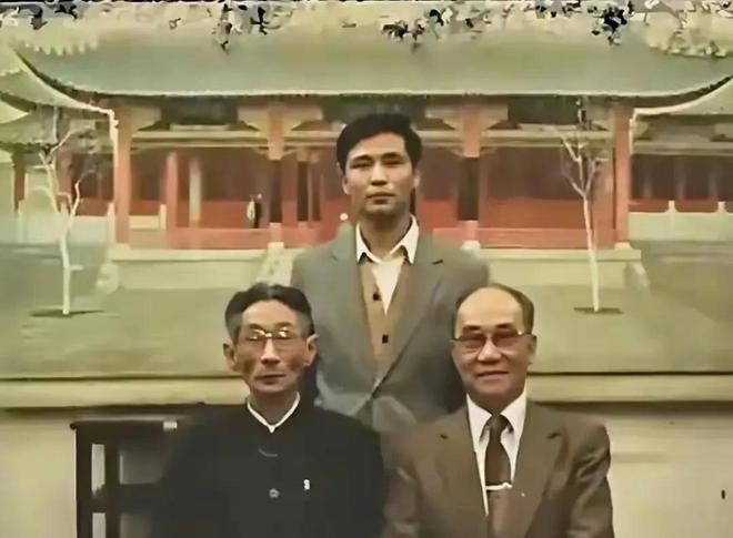 馬志明德云社里唱京韻大鼓寶刀不老王惠師父韓寶利三弦伴奏(圖3)