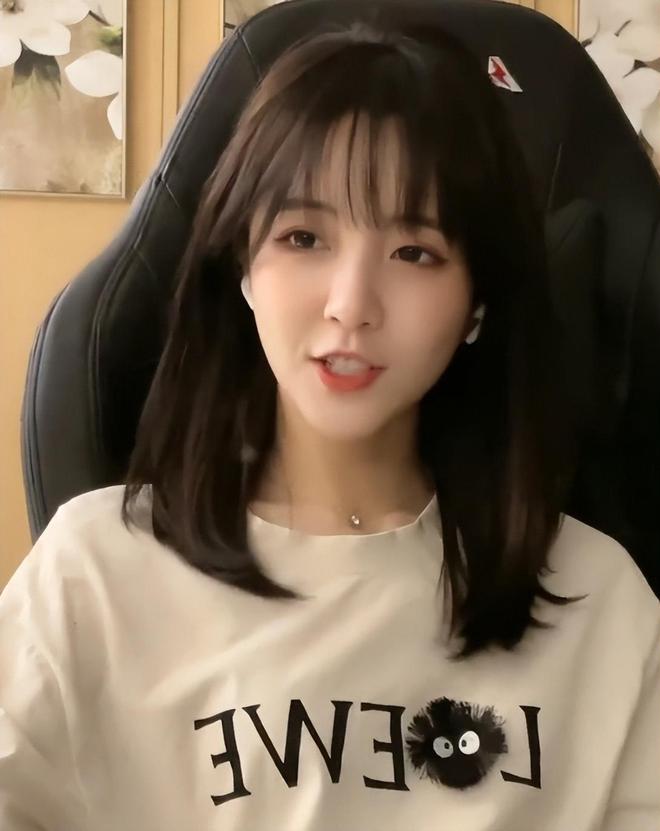 又一網紅出事！侮辱國旗、國歌調侃先烈網紅亂象何時休？(圖10)