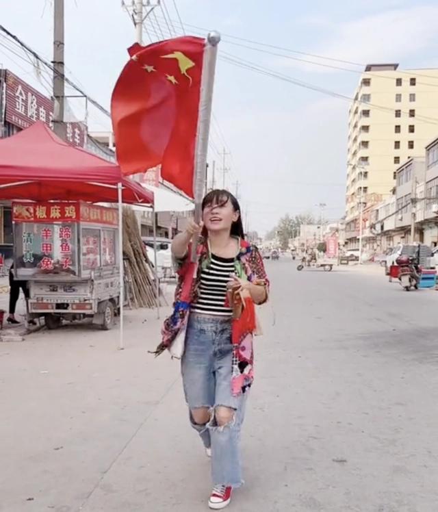 又一網紅出事！侮辱國旗、國歌調侃先烈網紅亂象何時休？(圖18)