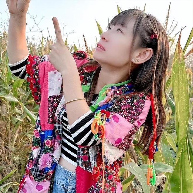 又一網紅出事！侮辱國旗、國歌調侃先烈網紅亂象何時休？(圖21)