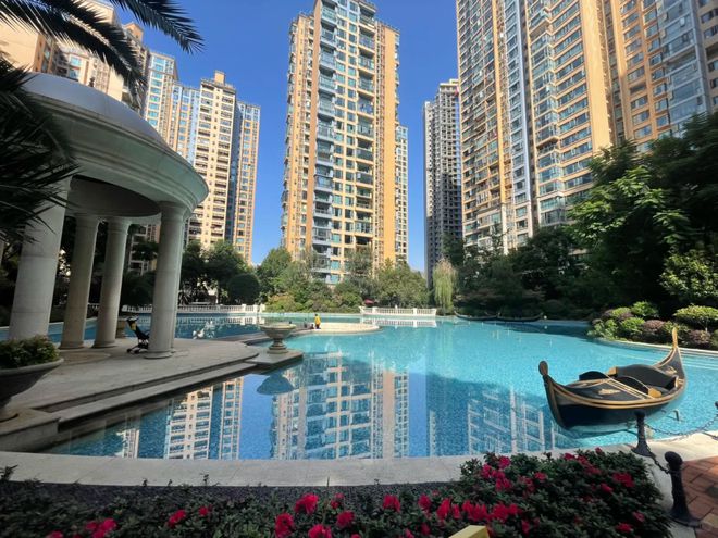 九游娛樂NineGame：線萬搶灘成都金色中環！(圖4)