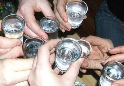 九游娛樂NineGame：老外喝中國酒的大全搞笑(圖4)