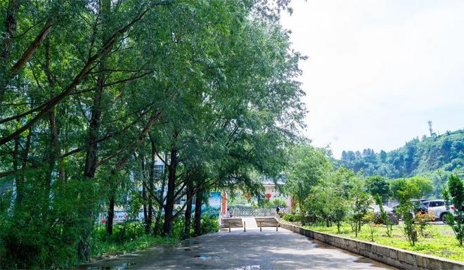 九游娛樂：低進(jìn)高出！鎮(zhèn)雄這所高中2024年秋季期末考試取得較大進(jìn)步！(圖4)