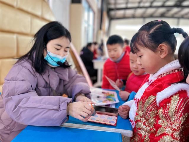 九游娛樂：合肥市倫先小學舉辦一二年級無紙筆闖關活動(圖2)