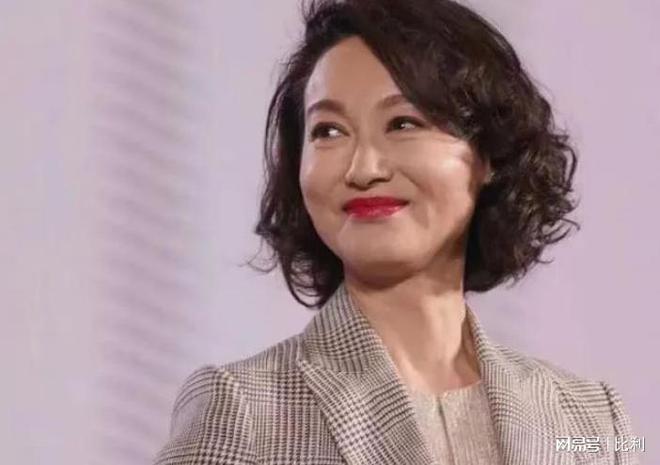 九游娛樂NineGame：臉上縫89針2個(gè)月骨裂6次惠英紅的敬業(yè)打了多少流量明星的臉(圖3)