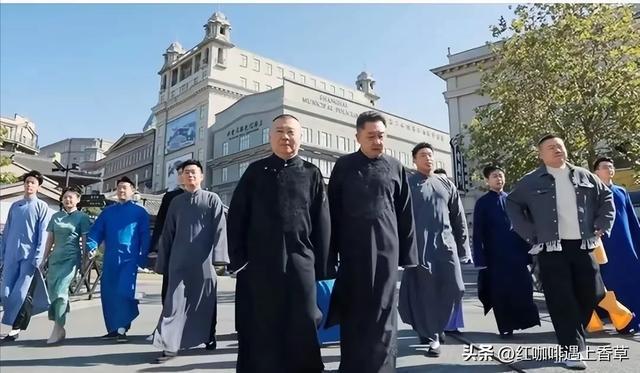 目前相聲界四家民營社團：1、德云社2、葫蘆社3、聽云軒4、高興社(圖4)