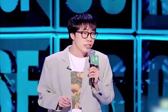 九游娛樂NineGame：穿黑絲賣弄風騷、用段子調侃人民子弟兵脫口秀是如何自食惡果的(圖22)