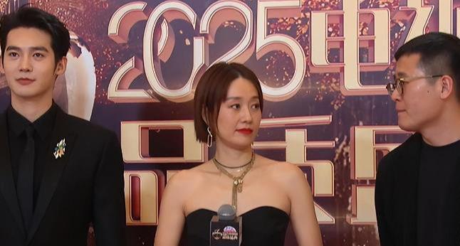 上海這夜無濾鏡高清鏡頭下蔣欣再次驚艷關曉彤丑得超綱(圖2)