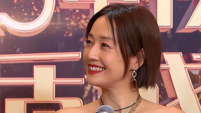 上海這夜無濾鏡高清鏡頭下蔣欣再次驚艷關曉彤丑得超綱(圖3)