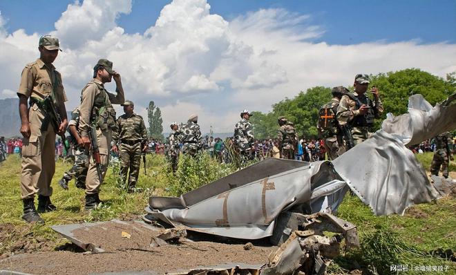 王毅外長邀請中國全力支持老朋友解除后顧之憂。(圖3)
