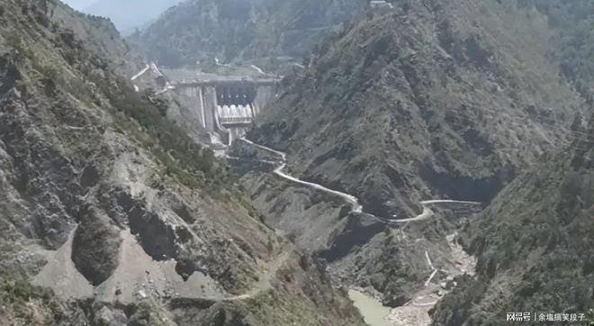 王毅外長邀請中國全力支持老朋友解除后顧之憂。(圖14)