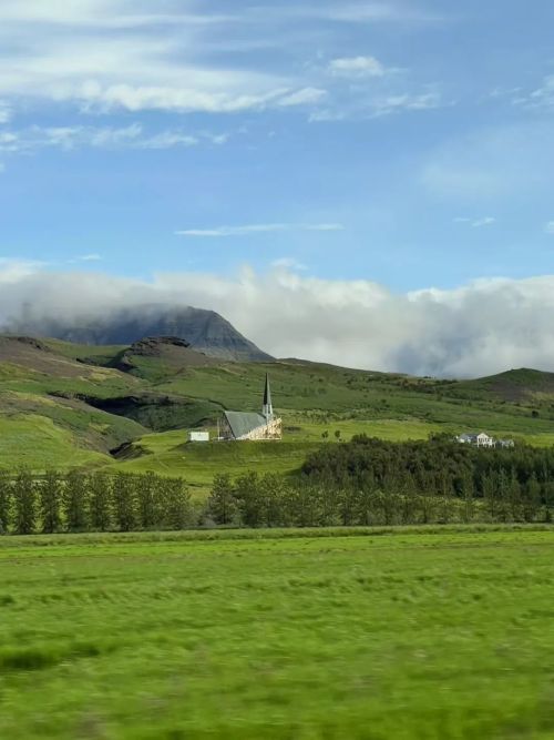 九游娛樂：在冰島最美的景區向導建議我們隨時準備逃命(圖2)