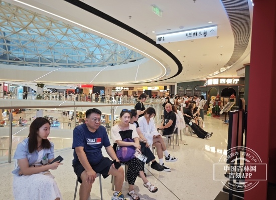 1分鐘一次爆笑！波波笑劇場(chǎng)成長(zhǎng)春快樂(lè)新地標(biāo)(圖2)