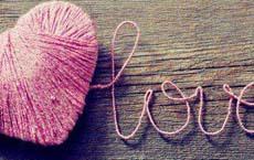 醫(yī)生看病讓病人伸出舌頭